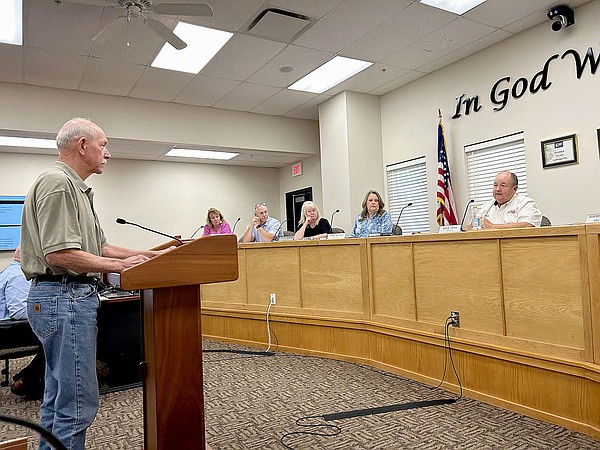 Farmington holds off on razing clubhouse, but time is running out for property owners - Vimarsana News