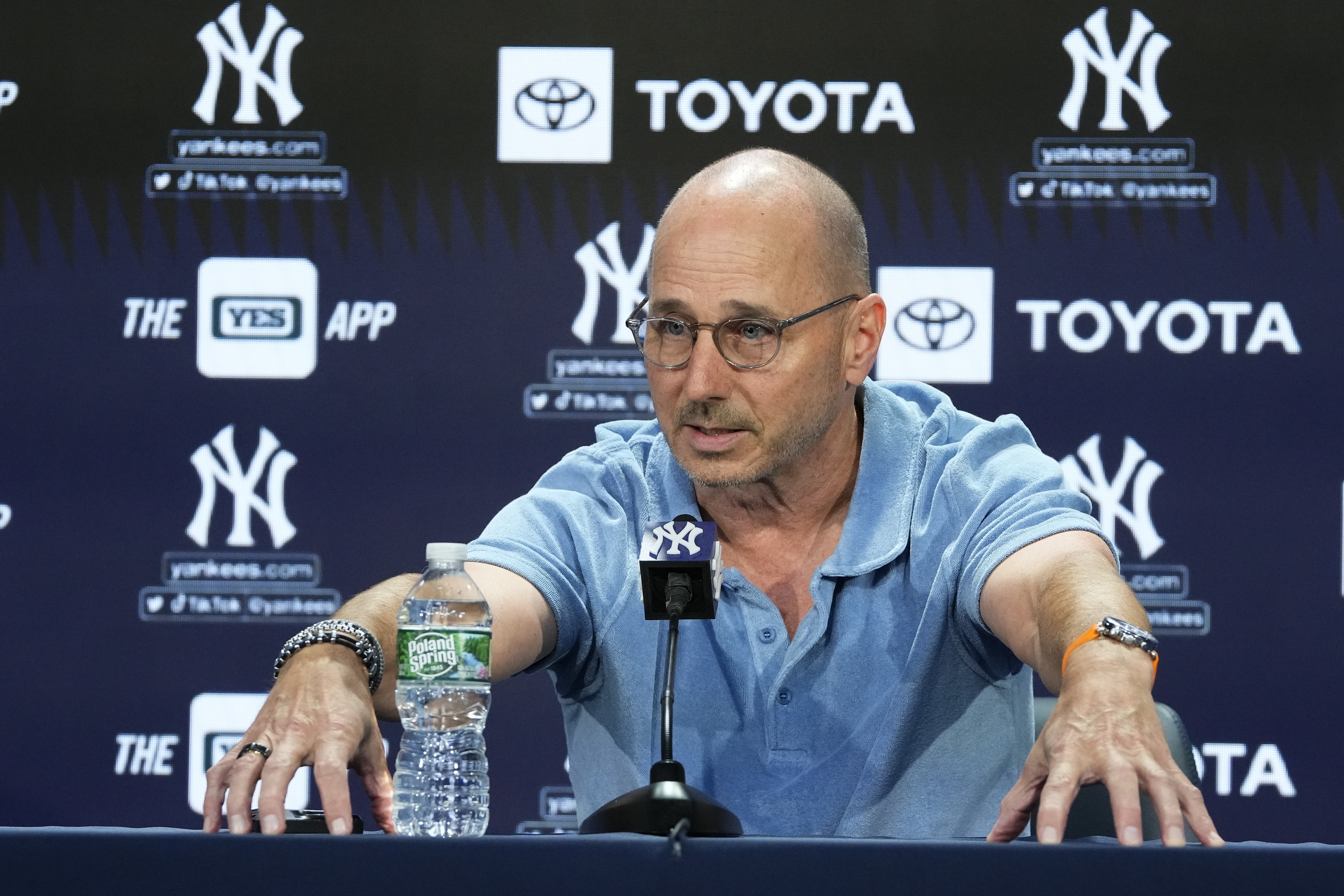 Brian Cashman gives Aaron Boone the dreaded vote of confidence, National  Sports