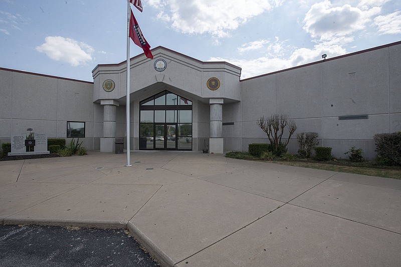 The Washington County Detention Center is seen June 23, 2022, in Fayetteville.
(File Photo/NWA Democrat-Gazette/J.T. Wampler)