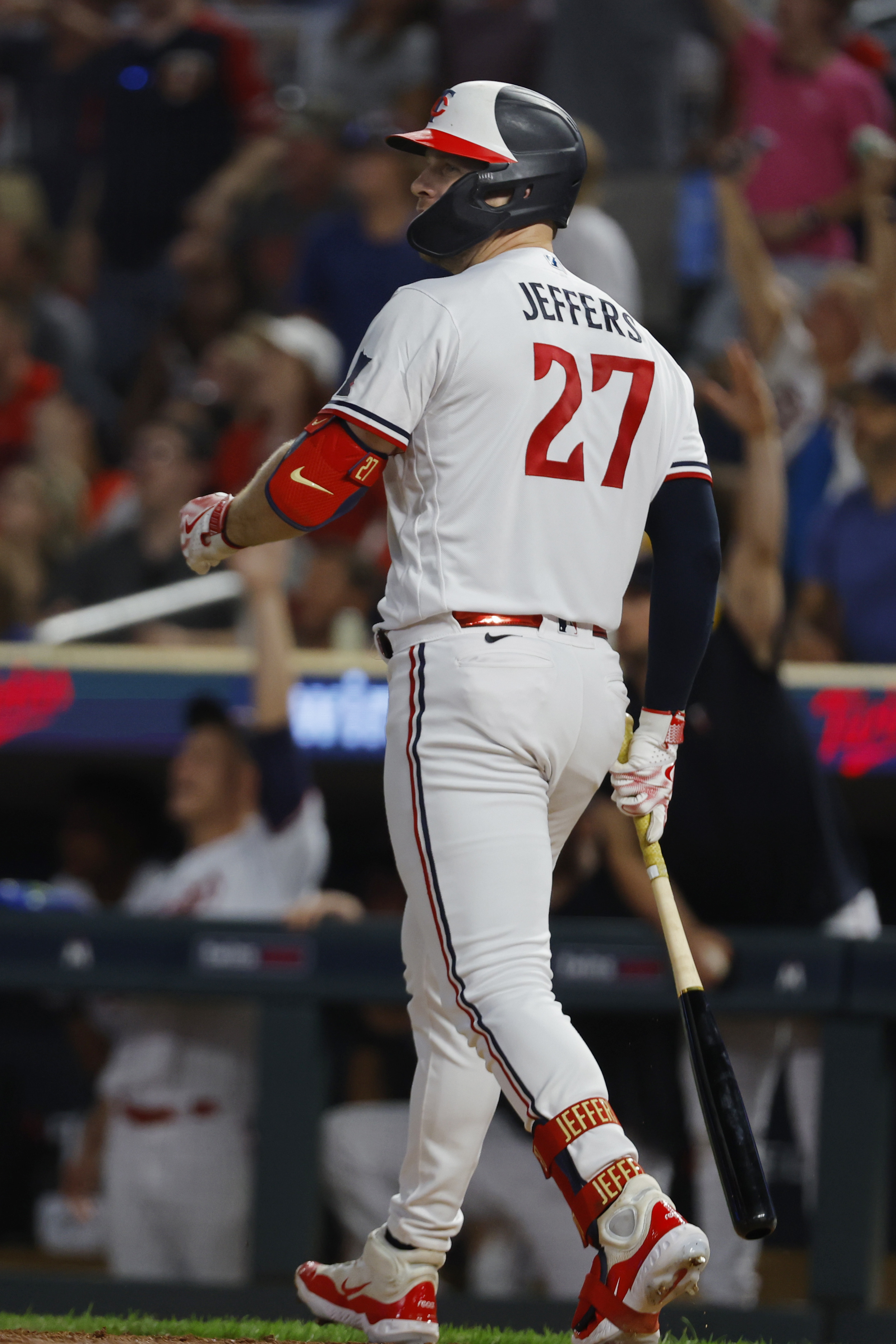 Verdugo, Abreu both homer with 4 hits as Red Sox rout Astros 17-1