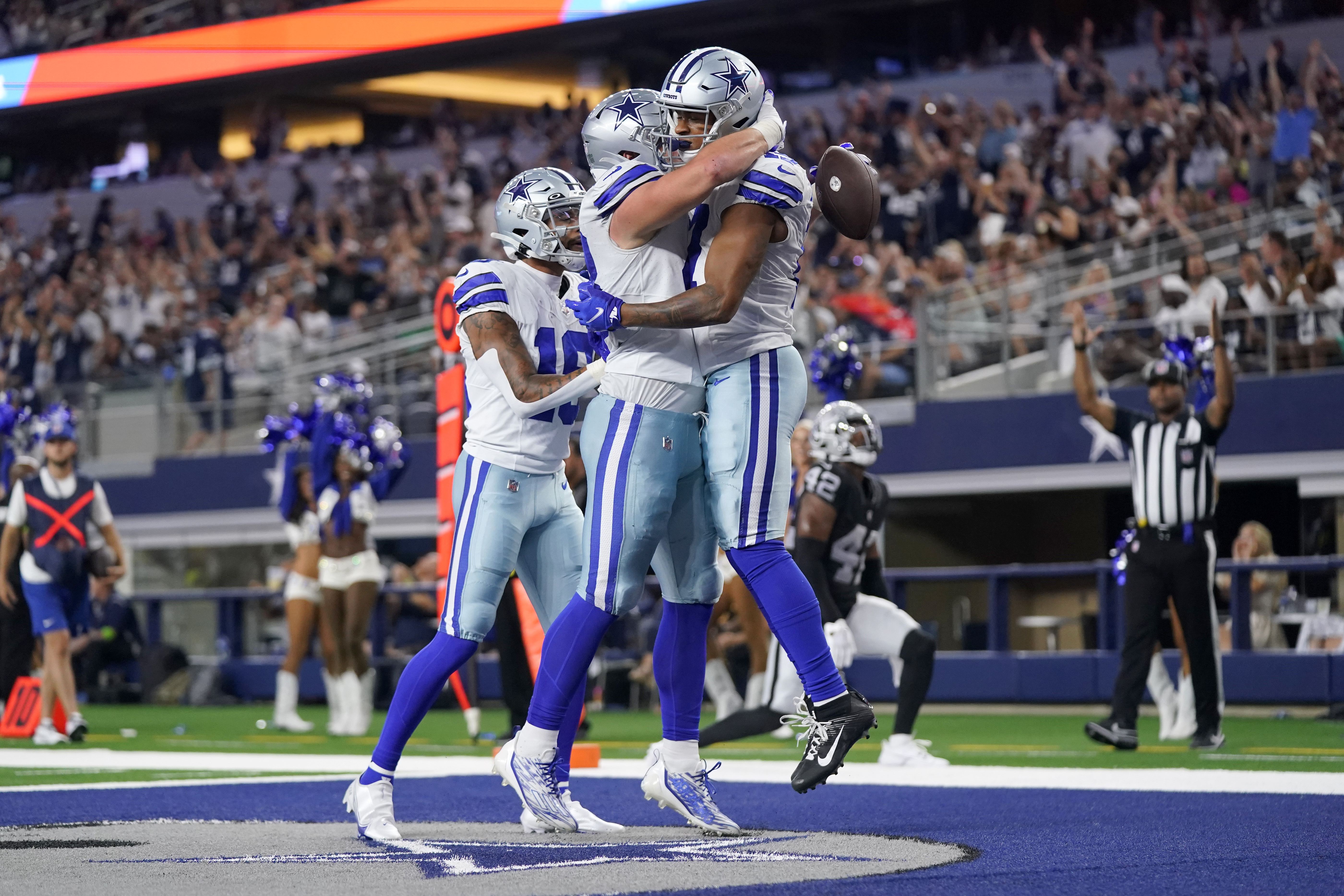 Las Vegas Raiders16-31 Dallas Cowboys, Grier two touchdowns