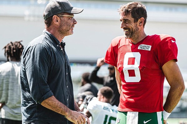 Jets coach has 'grown men' making 'animal noises' in training camp