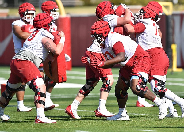 Hog Freshman Patterson Learns To Be A Lineman In The Sec