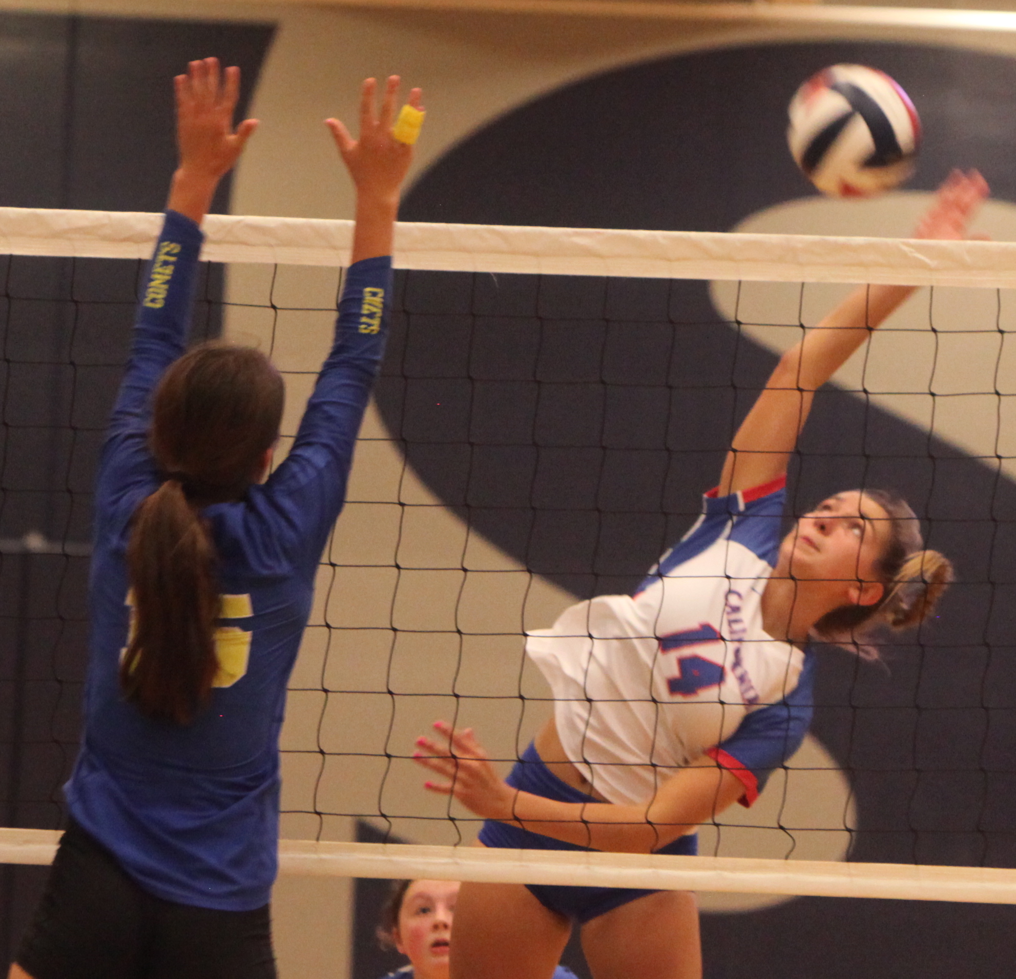 Lady Pintos compete in Columbia-Battle volleyball jamboree