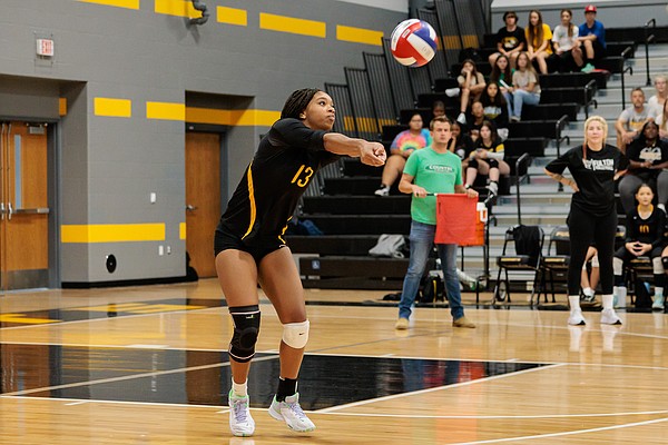 Fulton volleyball sweeps rival Mexico in first match at new gym - Vimarsana News