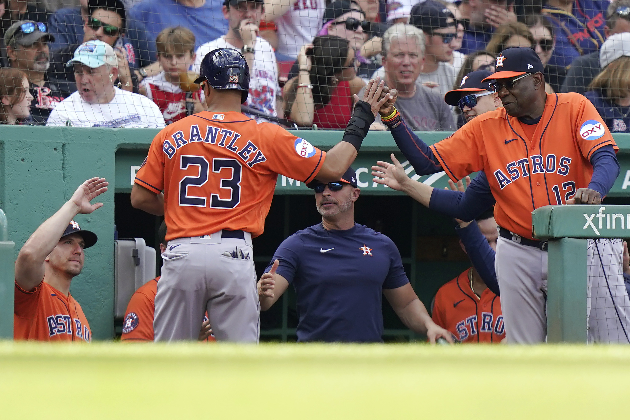 Red Sox avoid series sweep in wild victory over Astros – Sentinel and  Enterprise