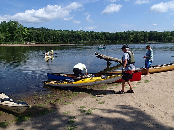 Beat the heat with a nice, cool paddle down the Wisconsin River with Flip Putthoff - Vimarsana News