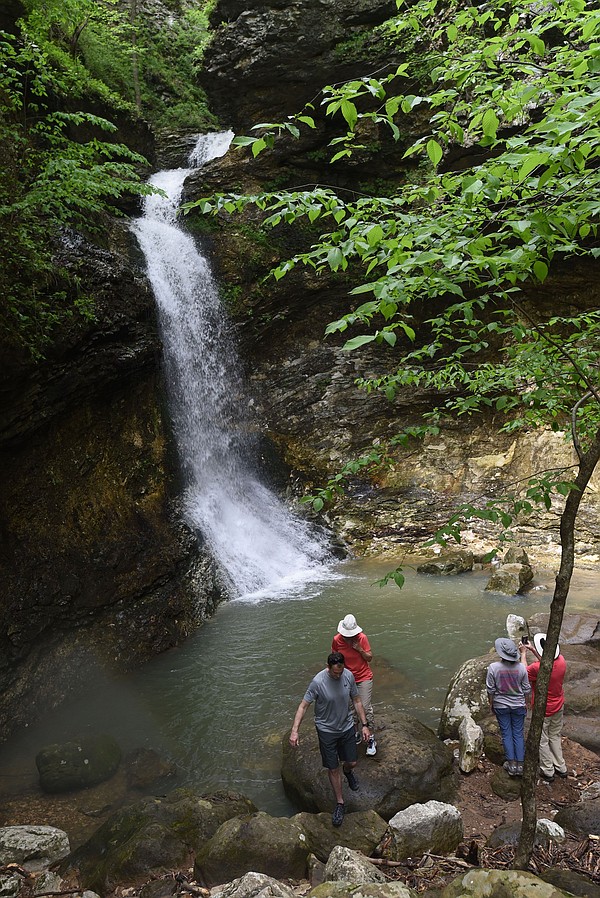 Outdoors Briefs: Volunteer at Lost Valley, hike around lake - Vimarsana News
