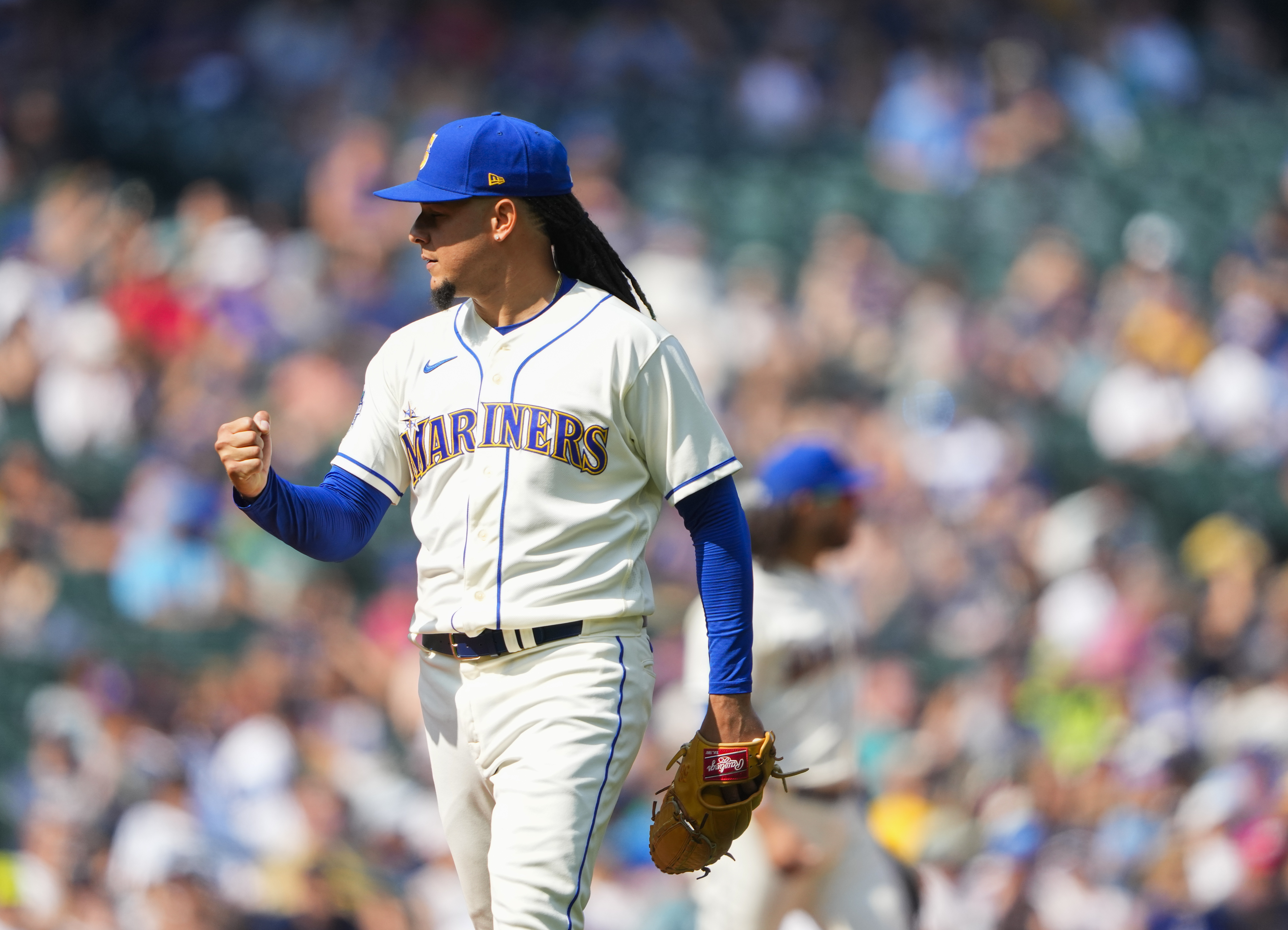 Mariners' Bryan Woo, Julio Rodriguez send Oakland A's to a 7-0 defeat