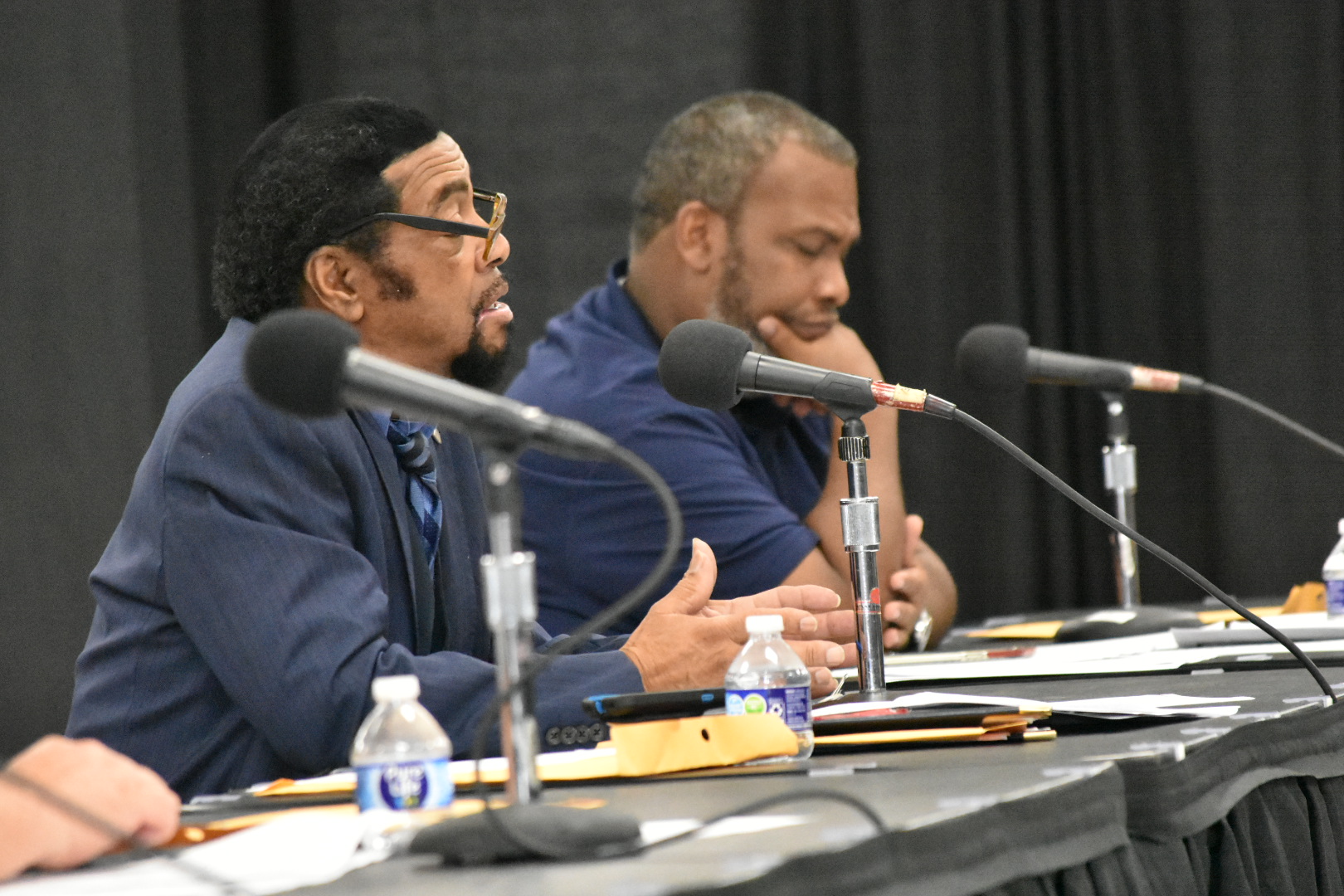 Moratorium on ‘small box’ stores sparks lengthy exchange on Pine Bluff City Council