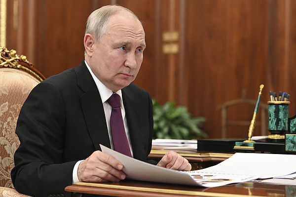 U.S. lawmakers at The Hague accuse Putin of genocide in war - Vimarsana News