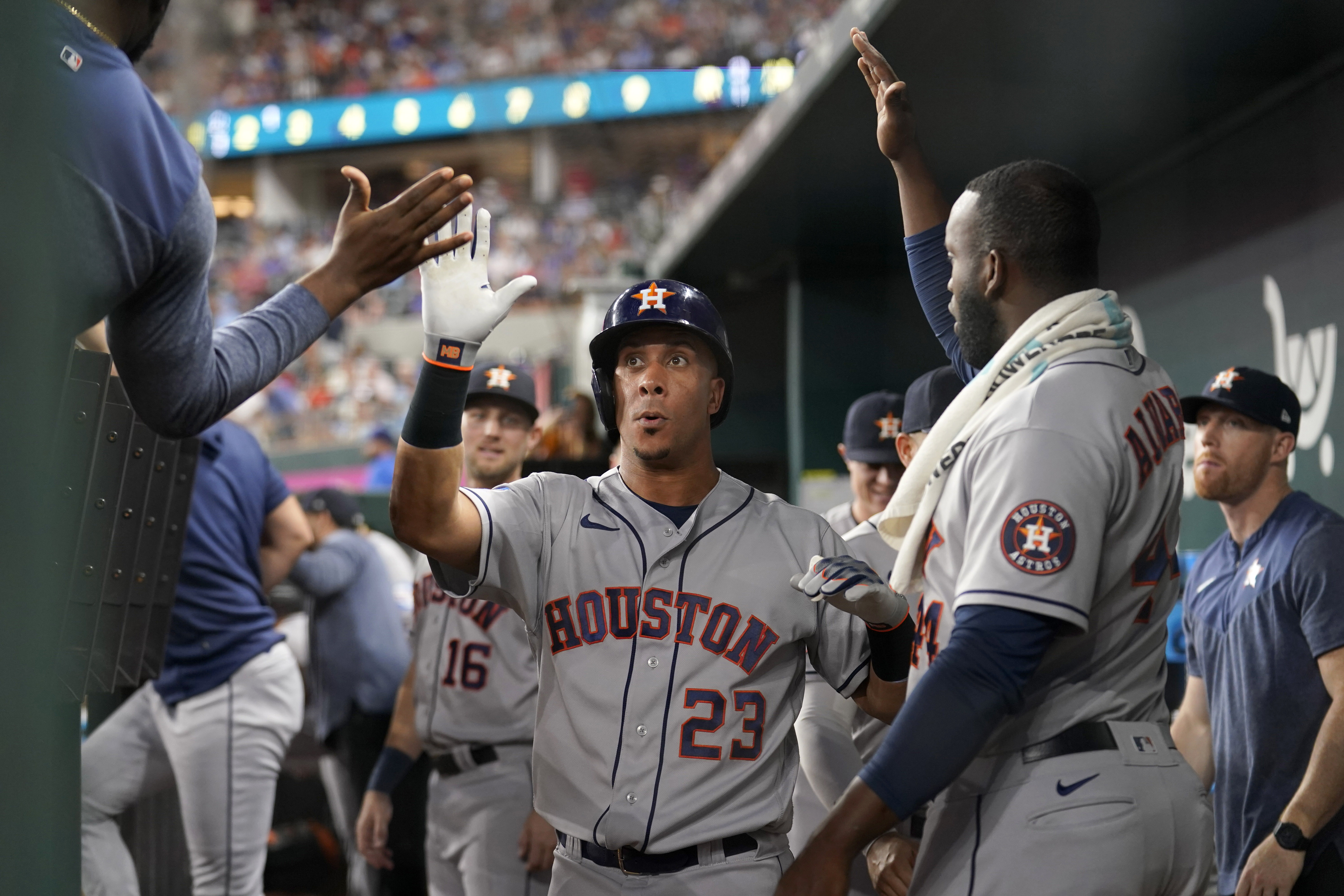 Houston Astros' José Abreu heating up in June after rough start