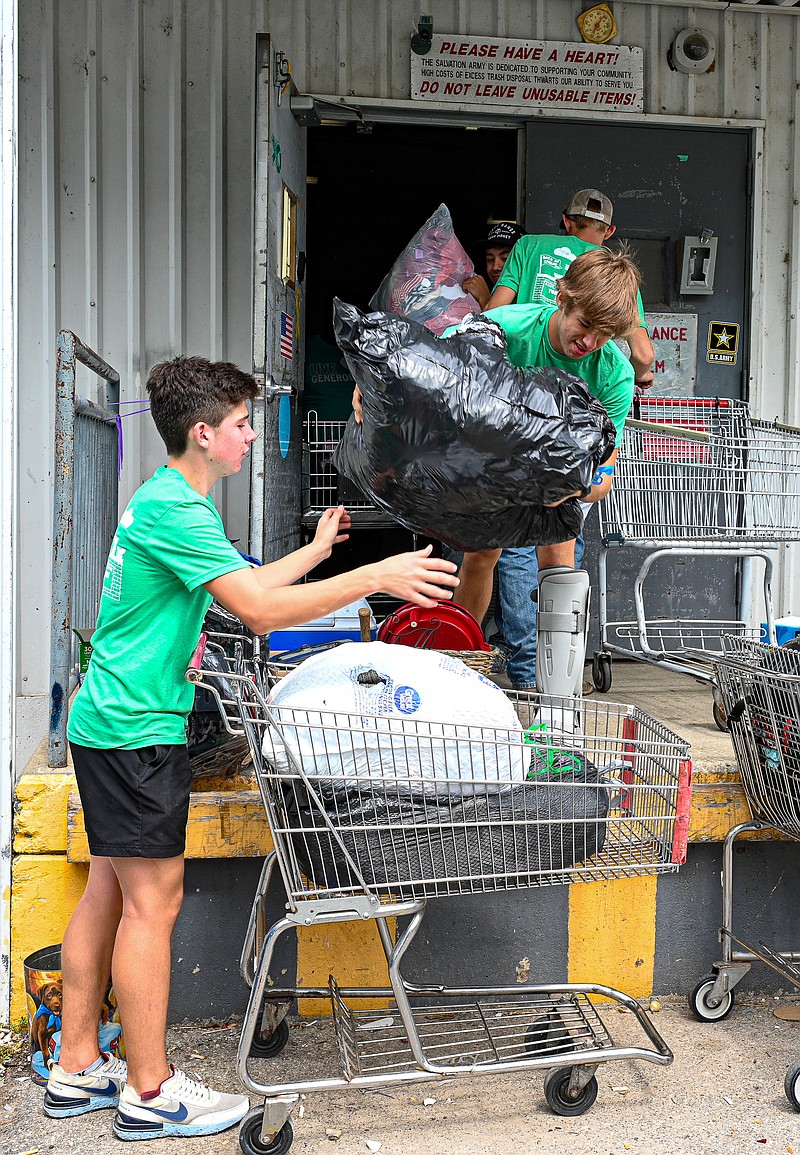 Russellville students help Salvation Army during Days of Caring