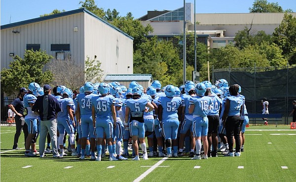 Blue Jays fall in Week 2 matchup against Sewanee Tigers - Vimarsana News