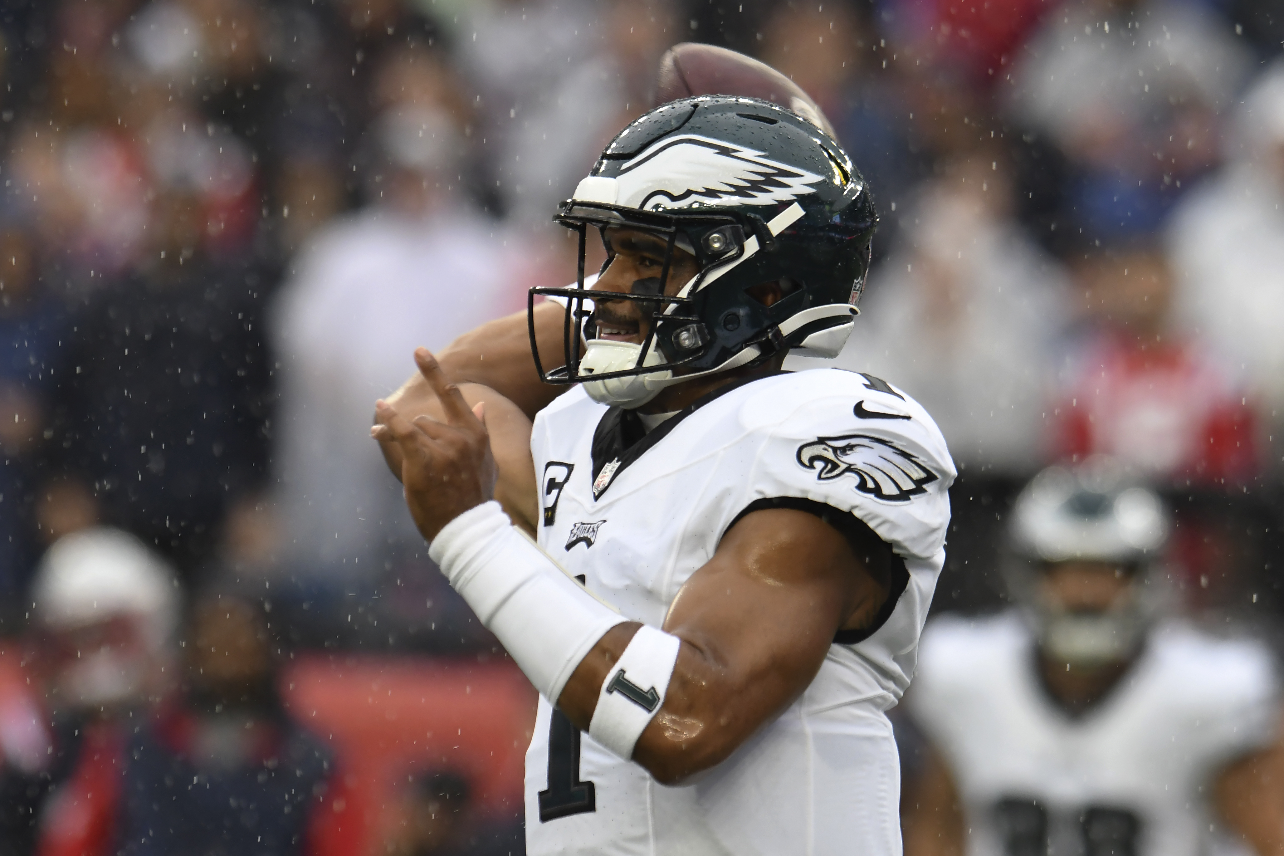 Jalen Hurts, Eagles build early lead, hang on to beat Patriots 25-20 as Tom  Brady is honored - The San Diego Union-Tribune