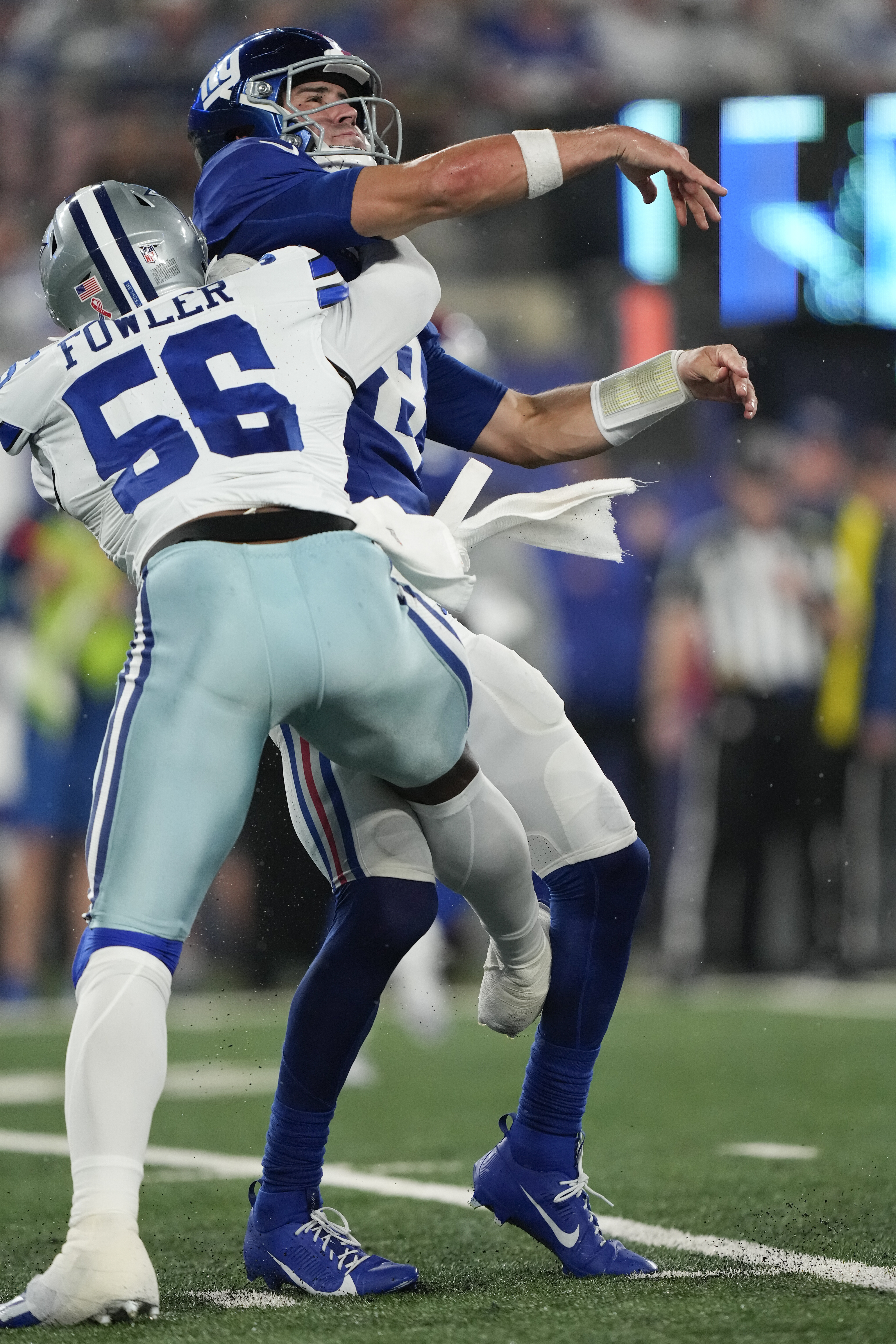 B/R Gridiron on X: Dallas makes history tonight with the largest shutout  in Cowboys history with a 40-0 victory over the Giants 