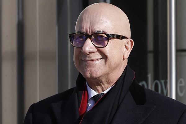 Prosecutors drop charges against Flynns business partner Prosecutors drop charges against Flynns business partner