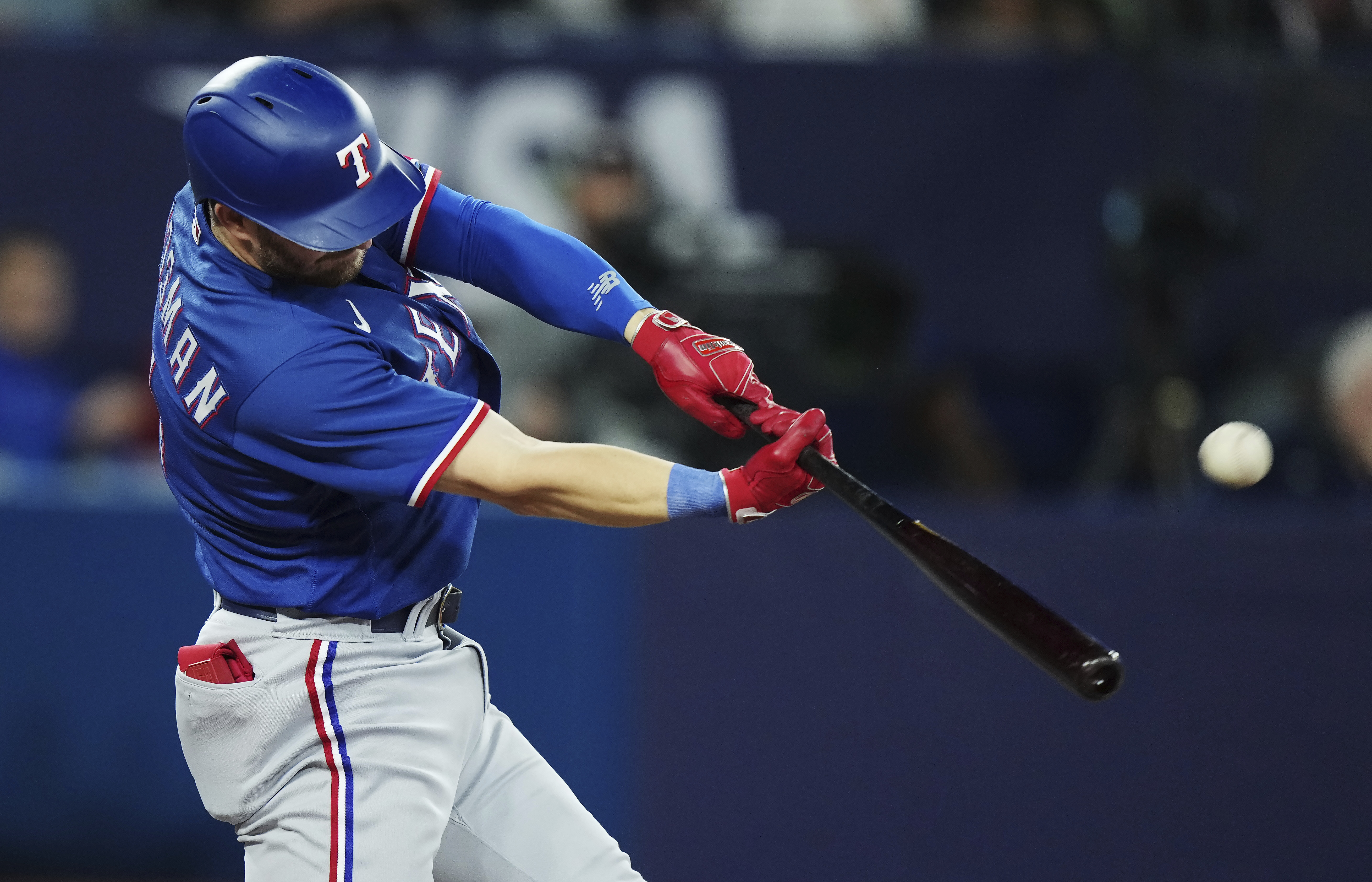 Blue Jays put 3B Matt Chapman on 10-day IL because of sprained right middle  finger