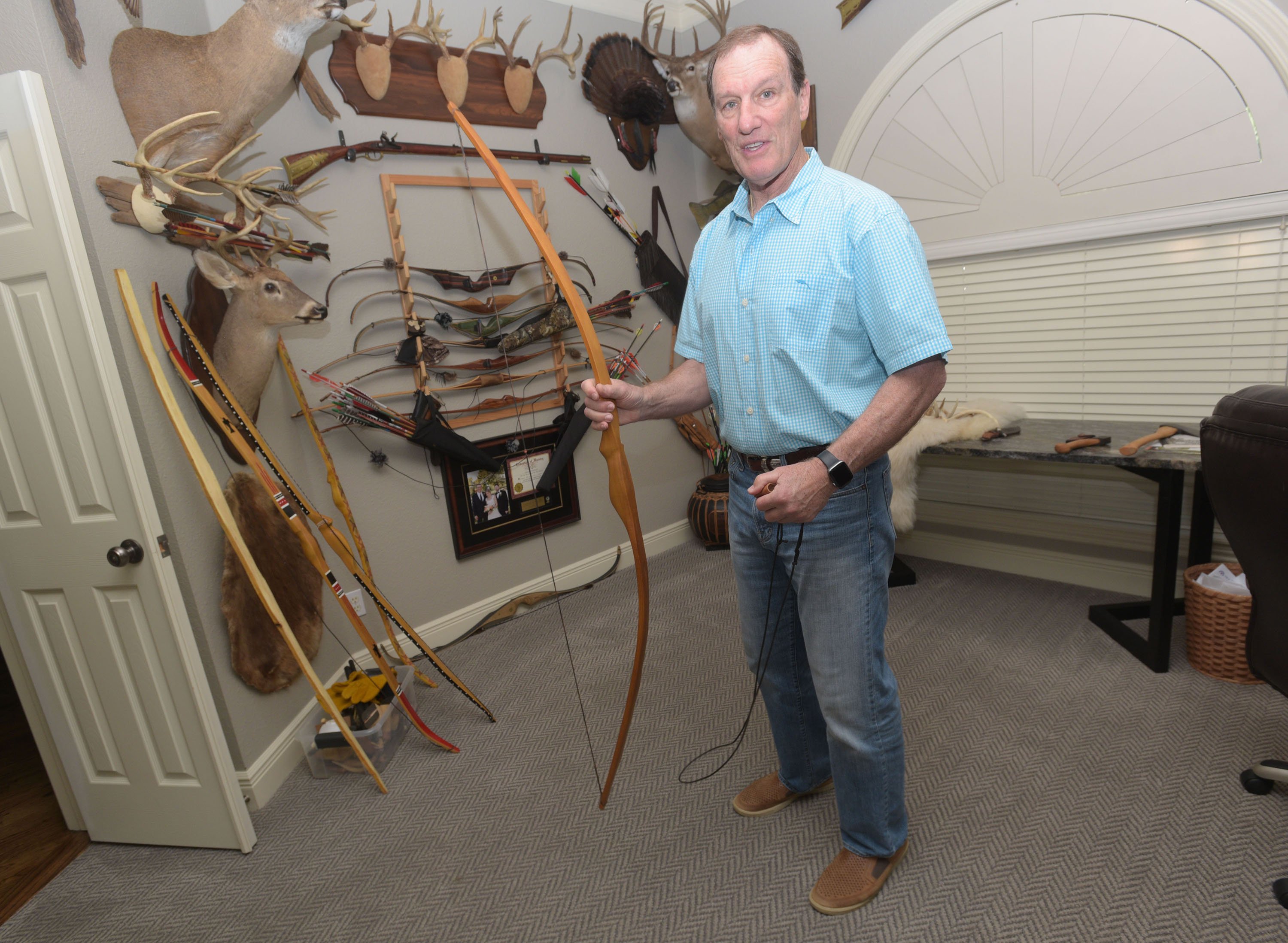 Crafty hunter creates bows, arrows, arrowheads himself  The Arkansas  Democrat-Gazette - Arkansas' Best News Source