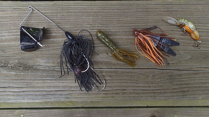 How To Catch Bass In Muddy Water: Spinnerbait, Crankbait, and Jig