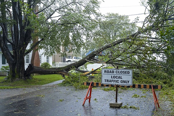 Center of storm Lee arrives in Nova Scotia - Vimarsana News