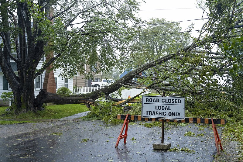 Center of storm Lee arrives in Nova Scotia