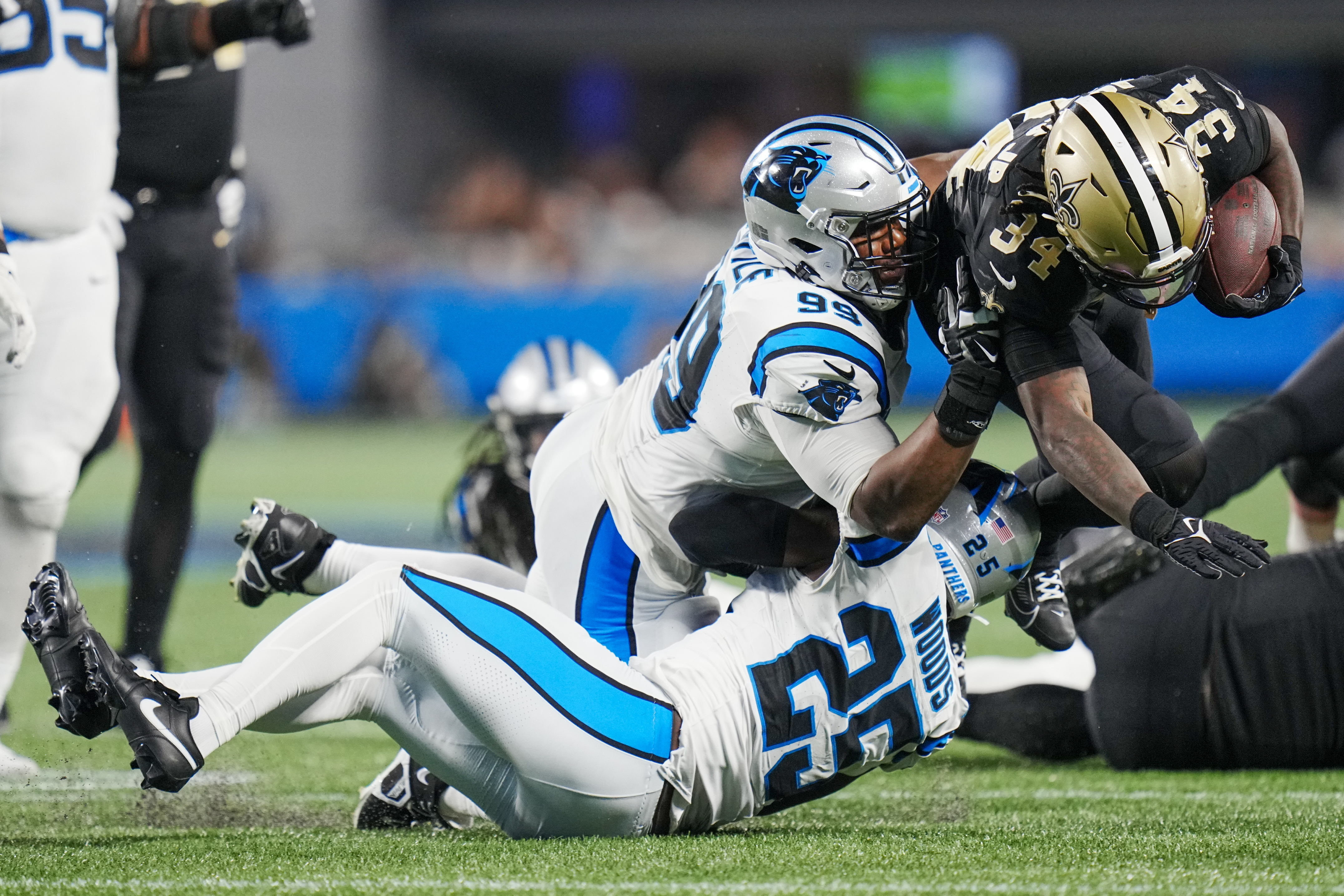 Saints backup RB finds end zone 2 times in win