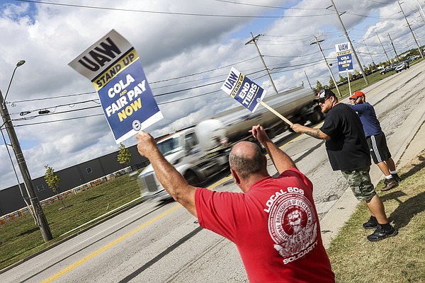 UAW Strike to widen unless talks advance