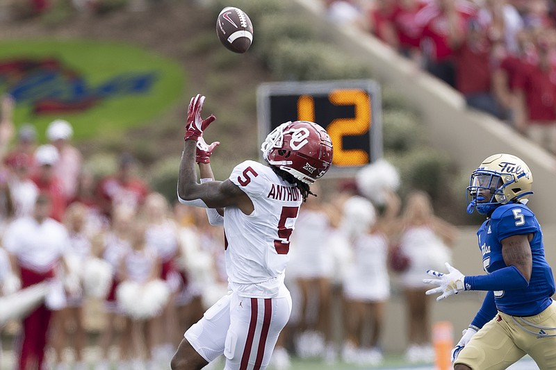 Unbeaten Cincinnati make history as they reach College Football