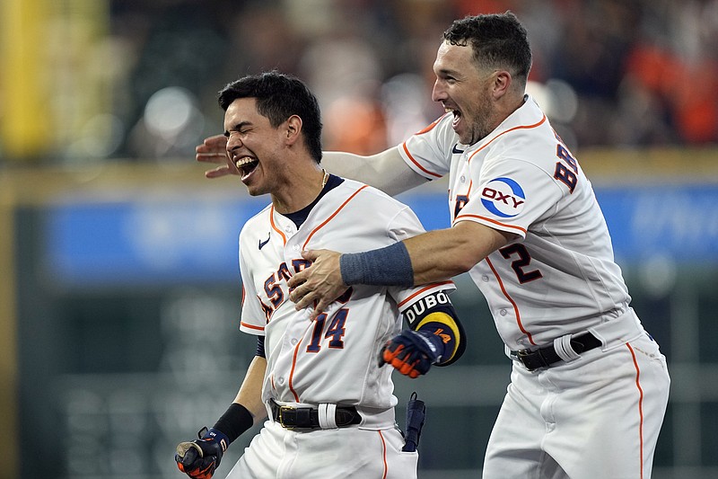Dubon's 9th-inning single lifts Astros over Orioles, 2-1, to stay