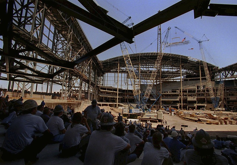 New Los Angeles Stadium Delay Could Cost County Over $1 Billion
