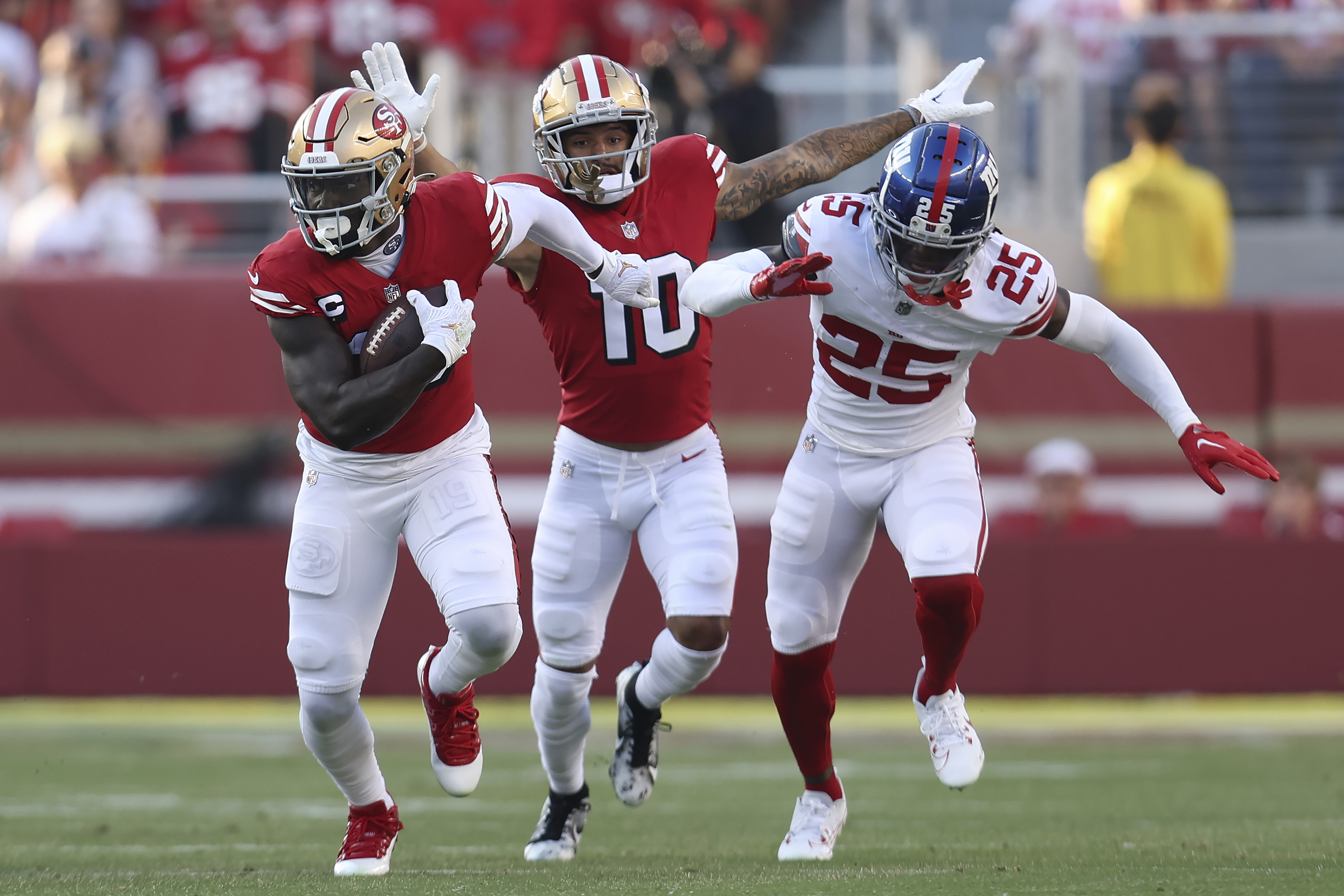 San Francisco 49ers defensive end Arik Armstead (91) rushes during an NFL  football game against the New York Giants, Thursday, Sept. 21, 2023, in  Santa Clara, Calif. (AP Photo/Scot Tucker Stock Photo - Alamy