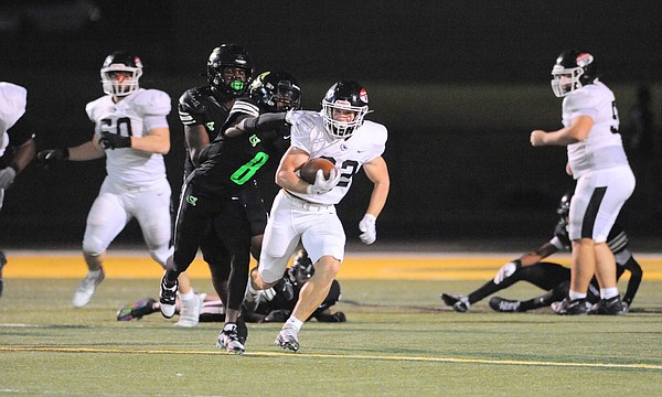 Comets score late TD to overtake Bulldogs - Vimarsana News