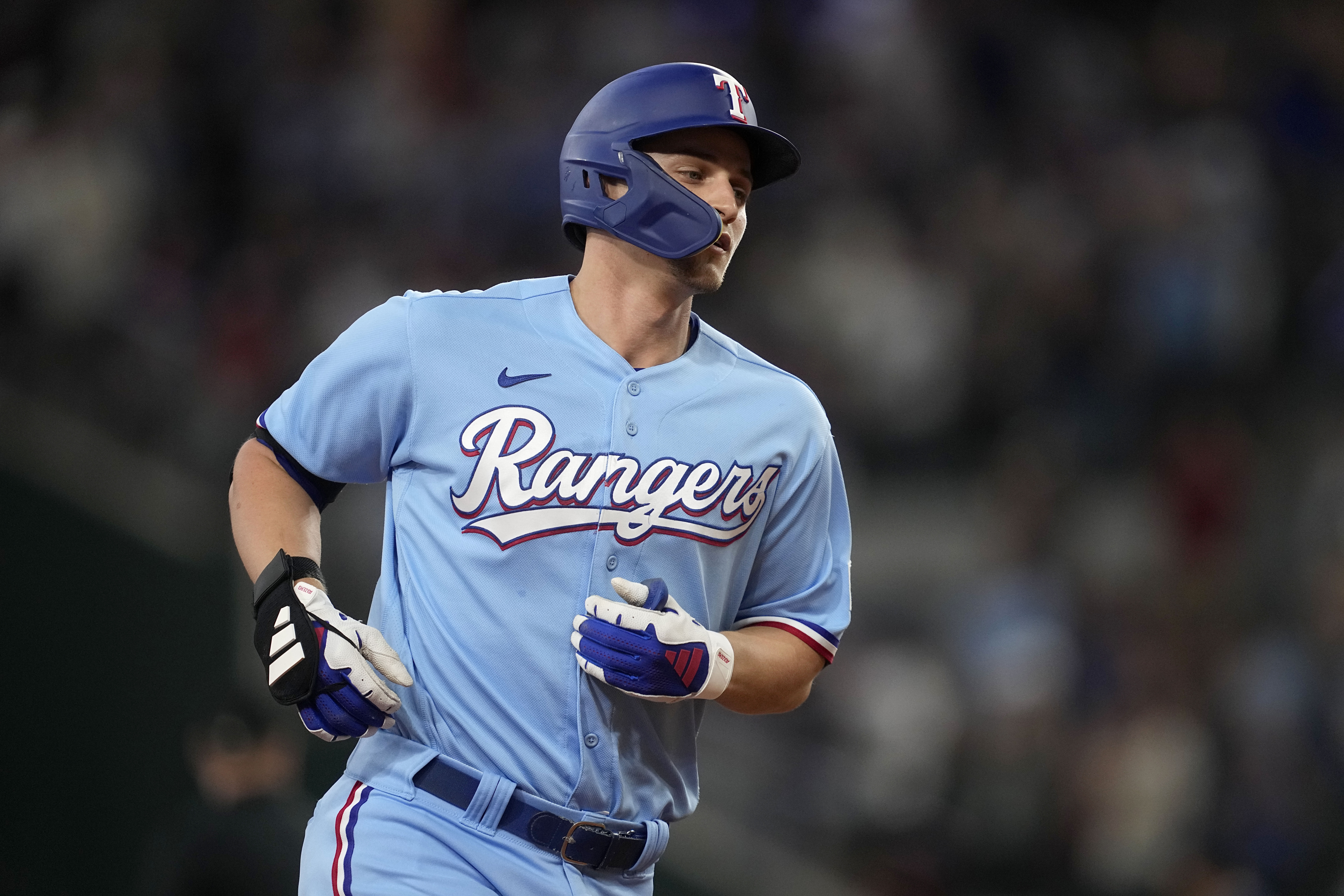 Rangers suddenly control tight AL West after finishing crucial sweep of  Mariners
