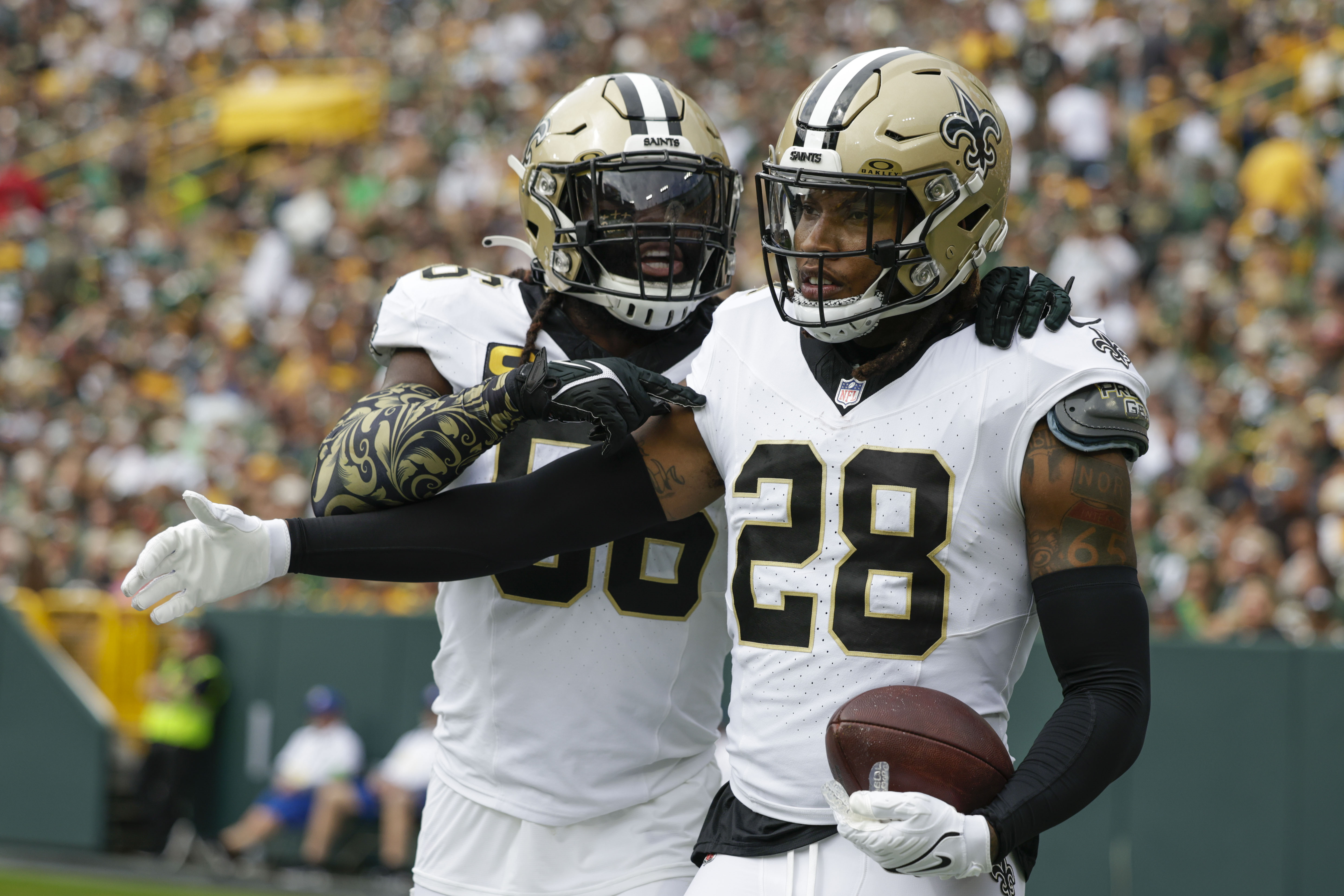 Jordan Love rallies Packers to 18-17 win after Saints lose Derek