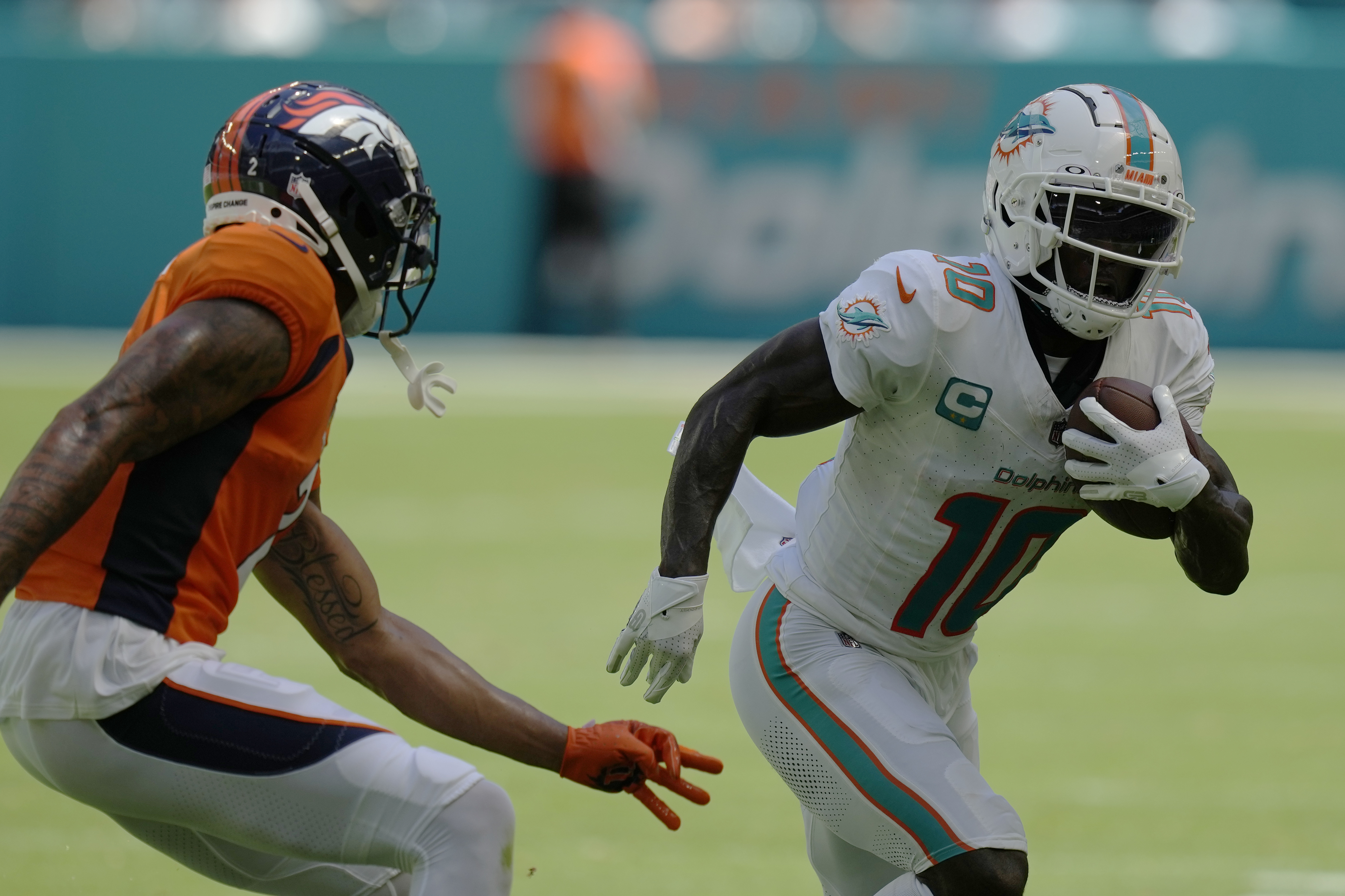 Pro Football: Dolphins demolish Broncos, 70-20, scoring the most points by  an NFL team in a game since 1966