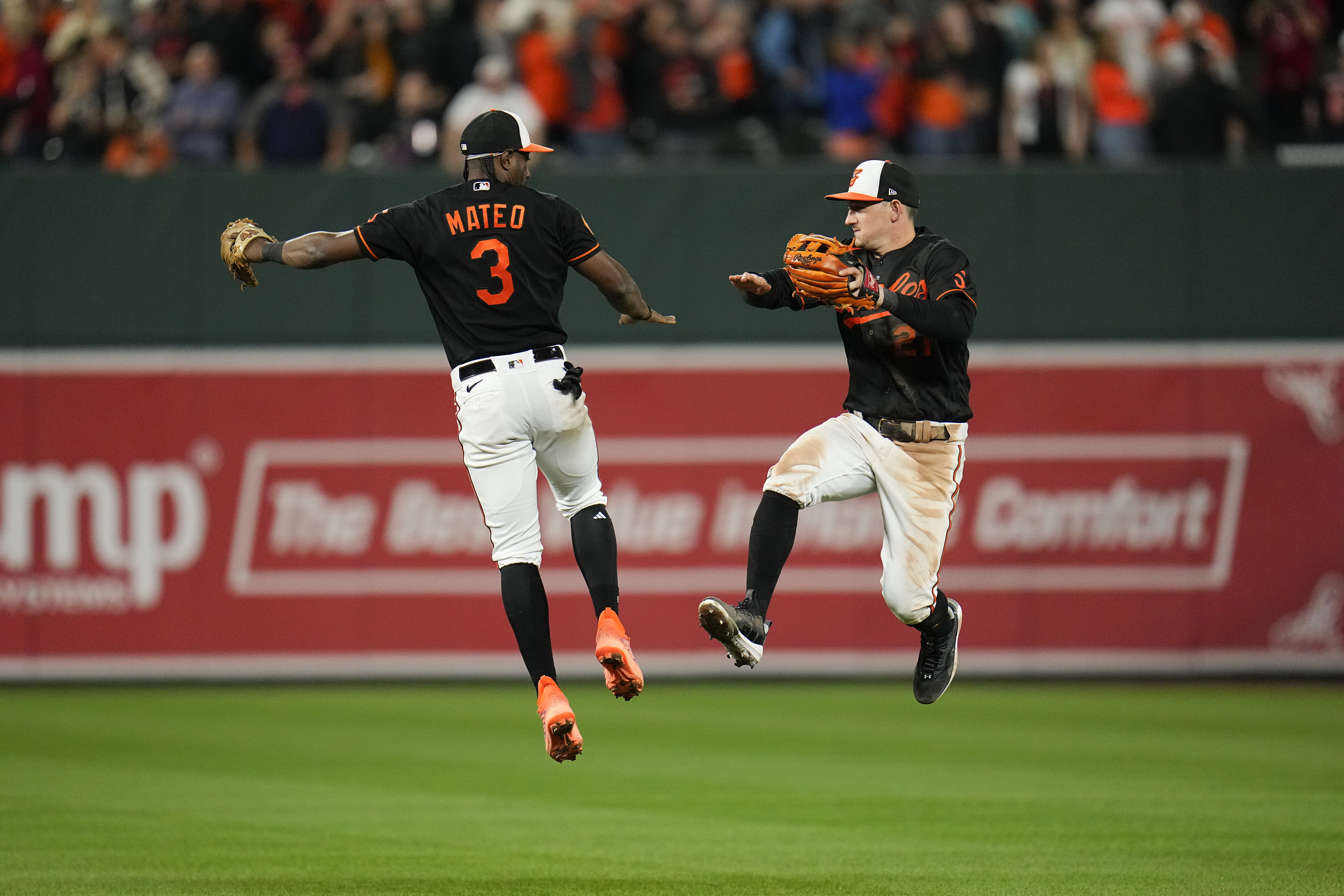 Anthony Santander, Orioles rough up Nats relievers, rally for 5-3