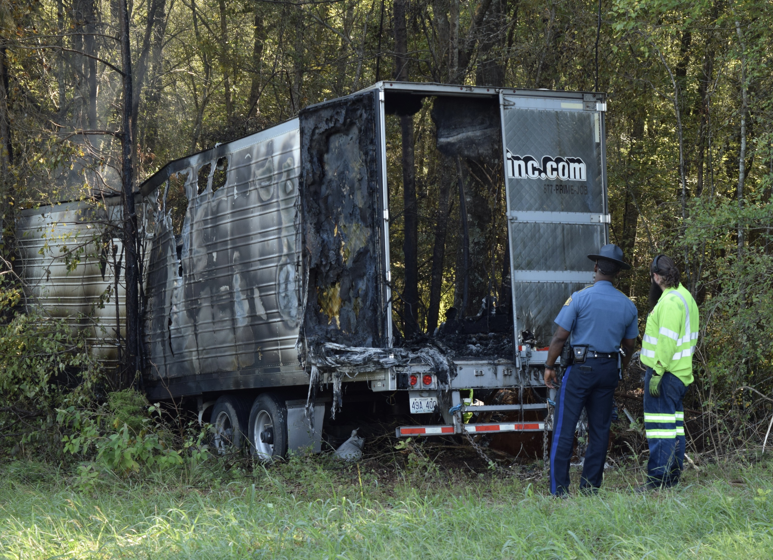 PHOTO | Trucker dies in fiery crash - Vimarsana News