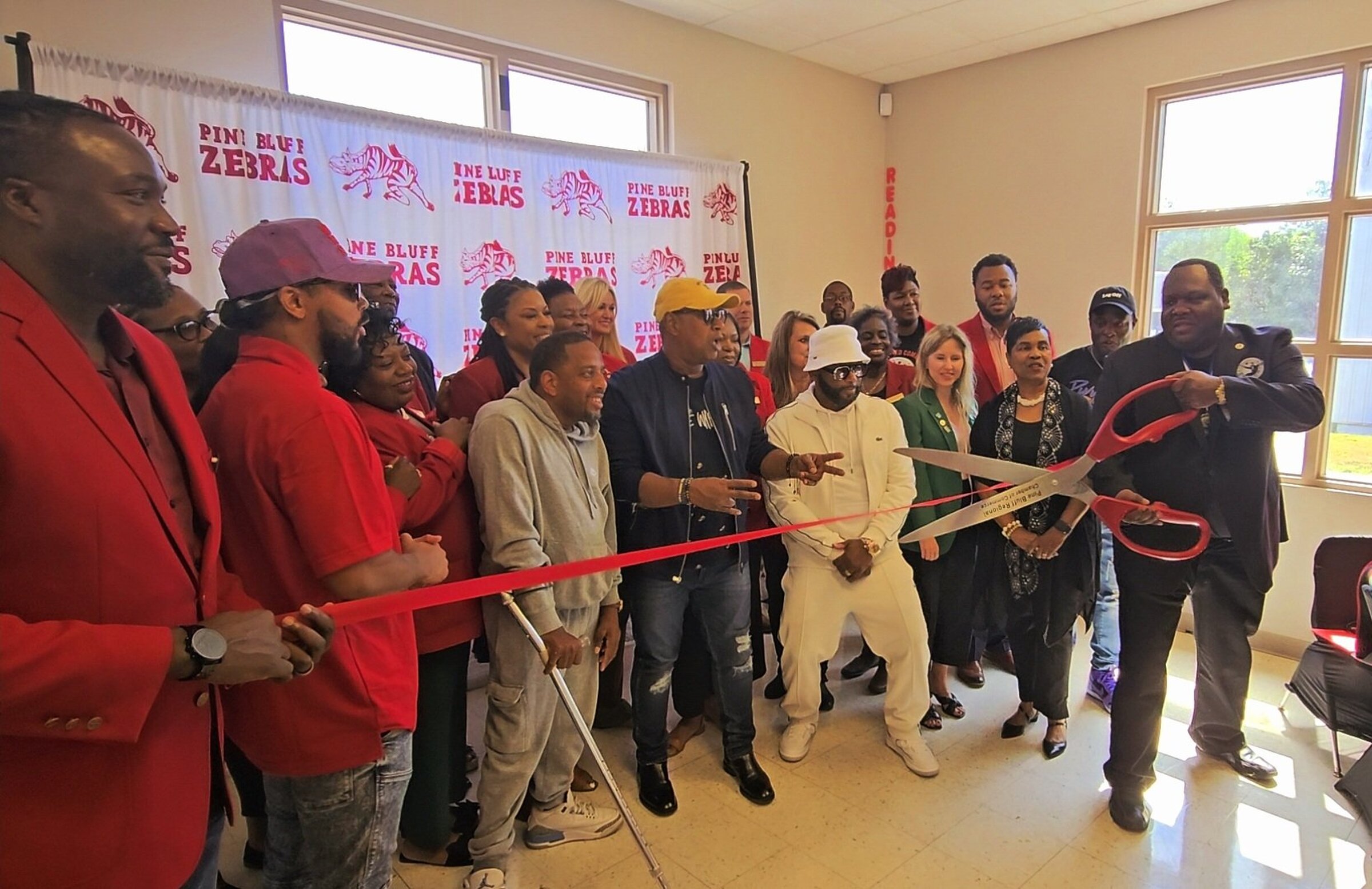 Groups partner to boost business
