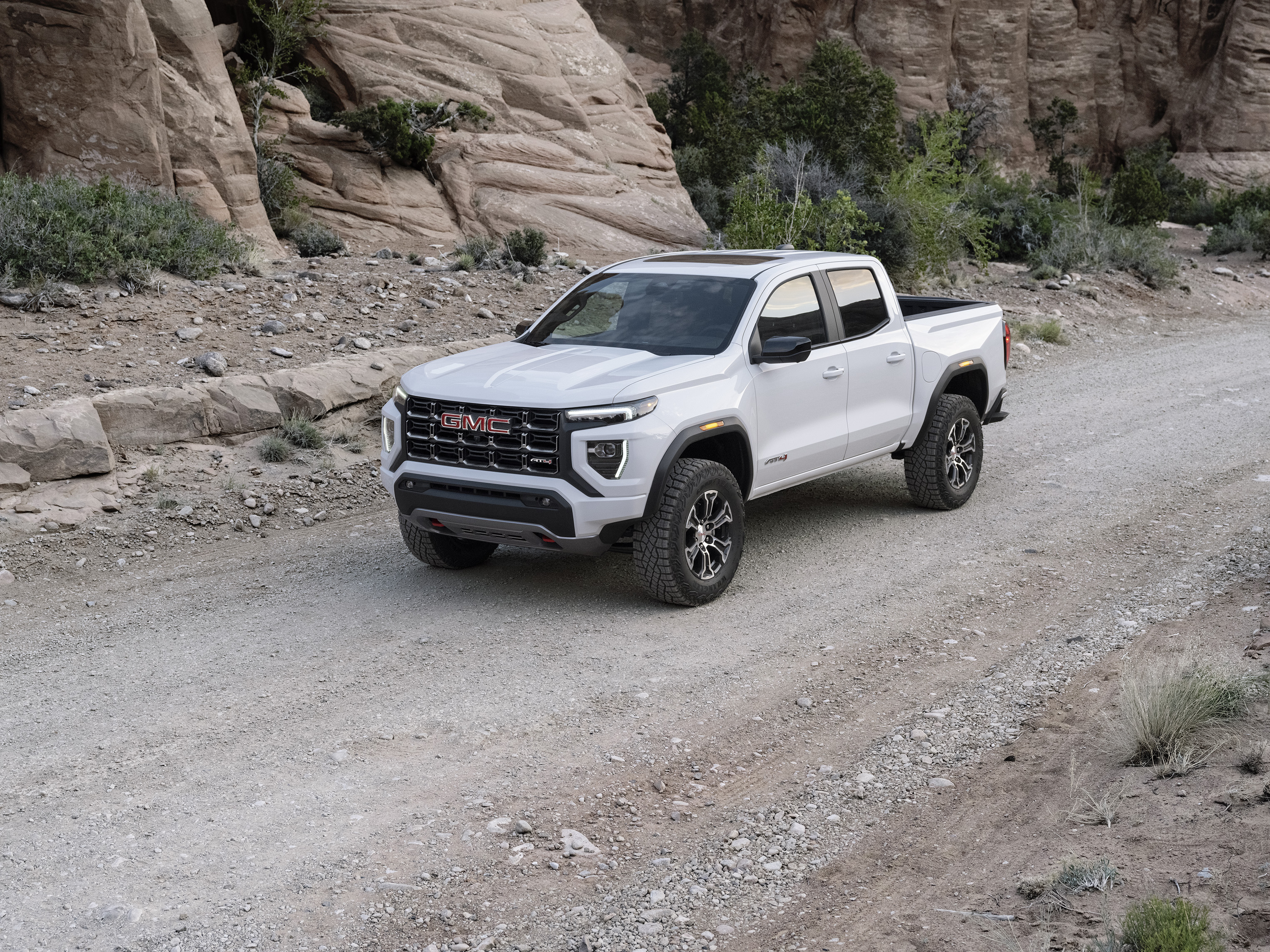 TEST DRIVE | Colorado Canyon: Wait for the Tacoma - Vimarsana News