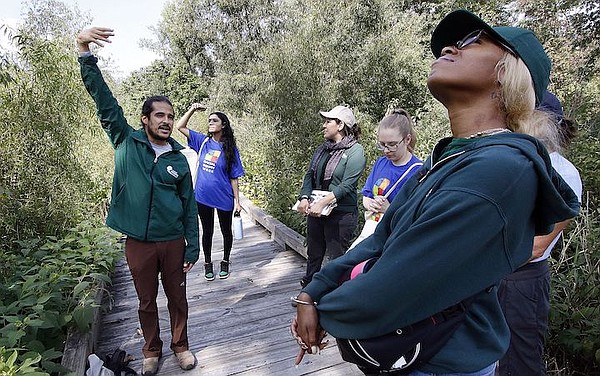 Hikers get lessons on sex fluidity of wildlife - Vimarsana News