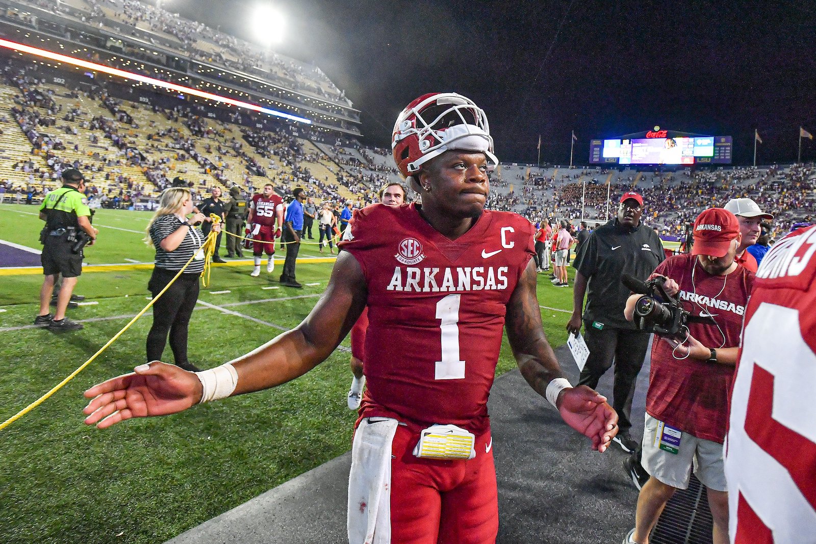 Arkansas QB Jefferson set to break Jones' offensive records - Vimarsana News