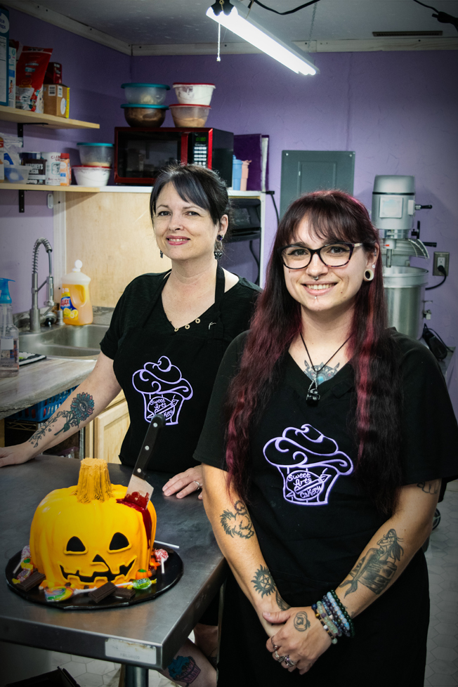 HER | Sweet Arts: Mother-daughter duo specializes in quirky, off-the-wall cake designs - Vimarsana News