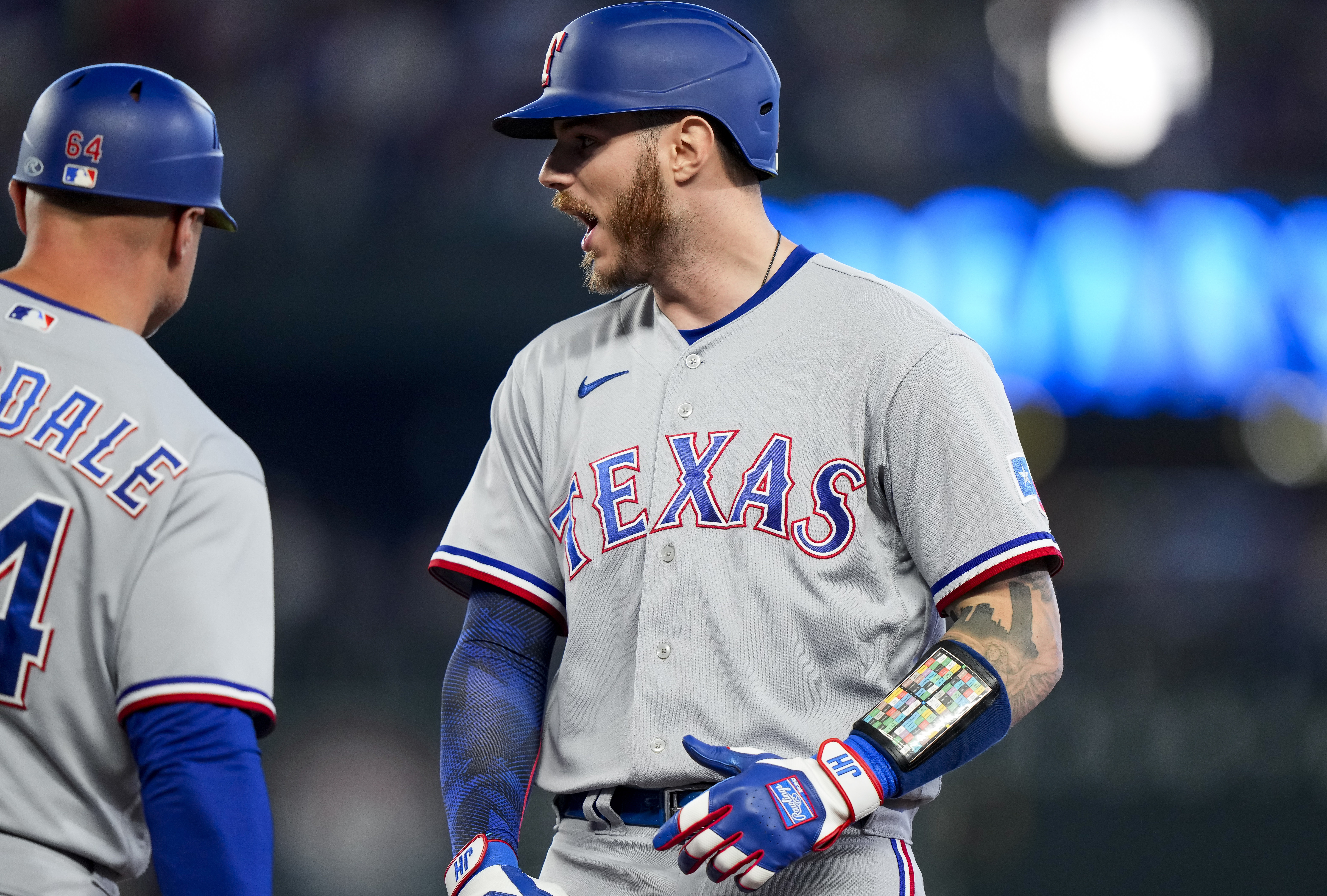 Blue Jays clinch post-season berth after Mariners fall to Rangers