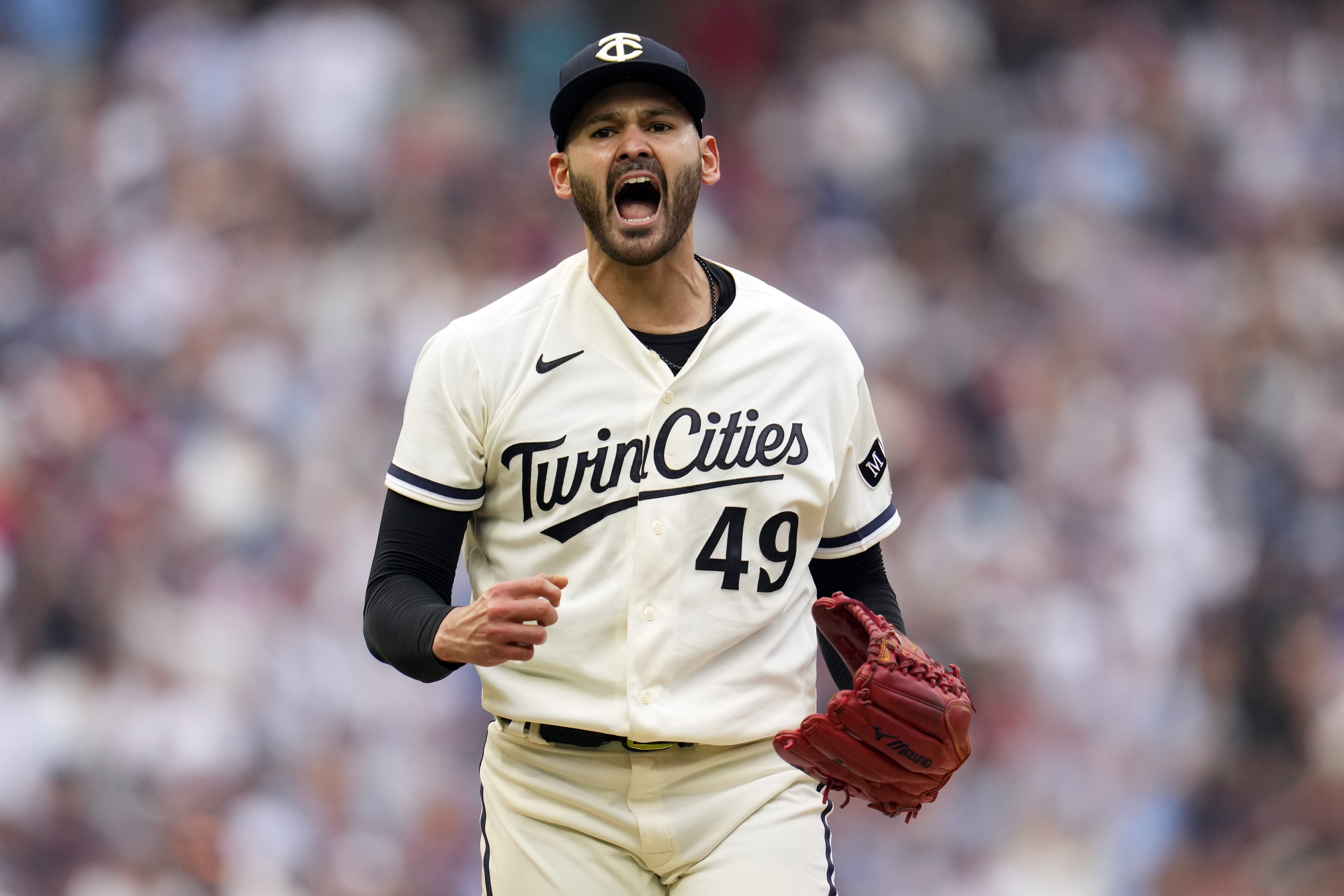 Toronto Blue Jays use the long ball to take series opener from Minnesota  Twins 3-1