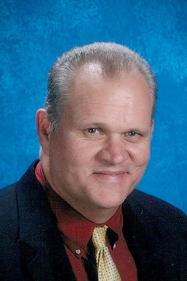 Prairie Grove assistant superintendent moves to parttime role with district