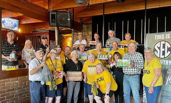 Callaway Mizzou Alumni collect food for SERVE - Vimarsana News