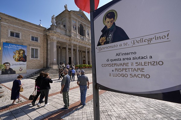 'Catholic but not too much' — Nearly 80% of Italians identify with the faith, but few regularly go to church - Vimarsana News