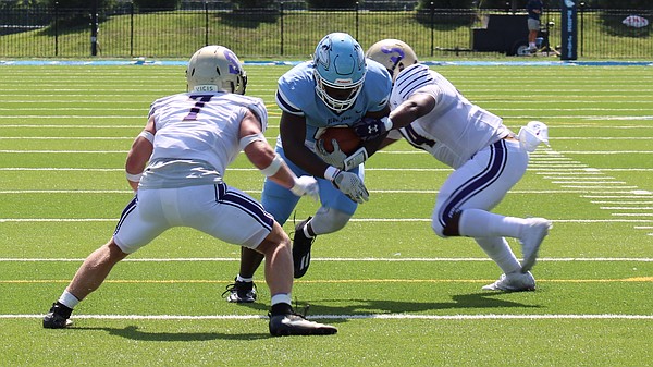 Blue Jays defeat Knights 28-14 - Vimarsana News