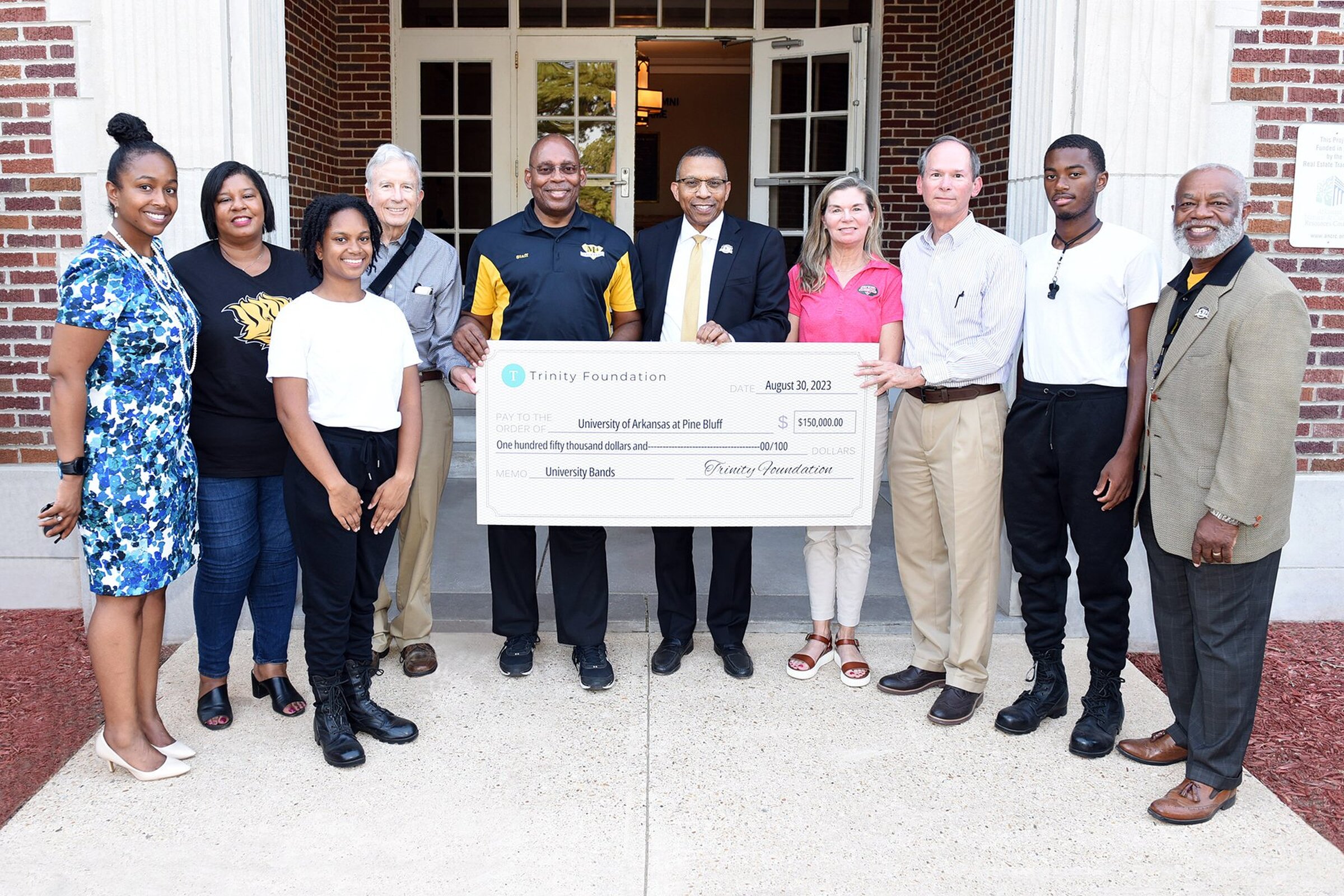 UAPB gets $150,000 from local foundation